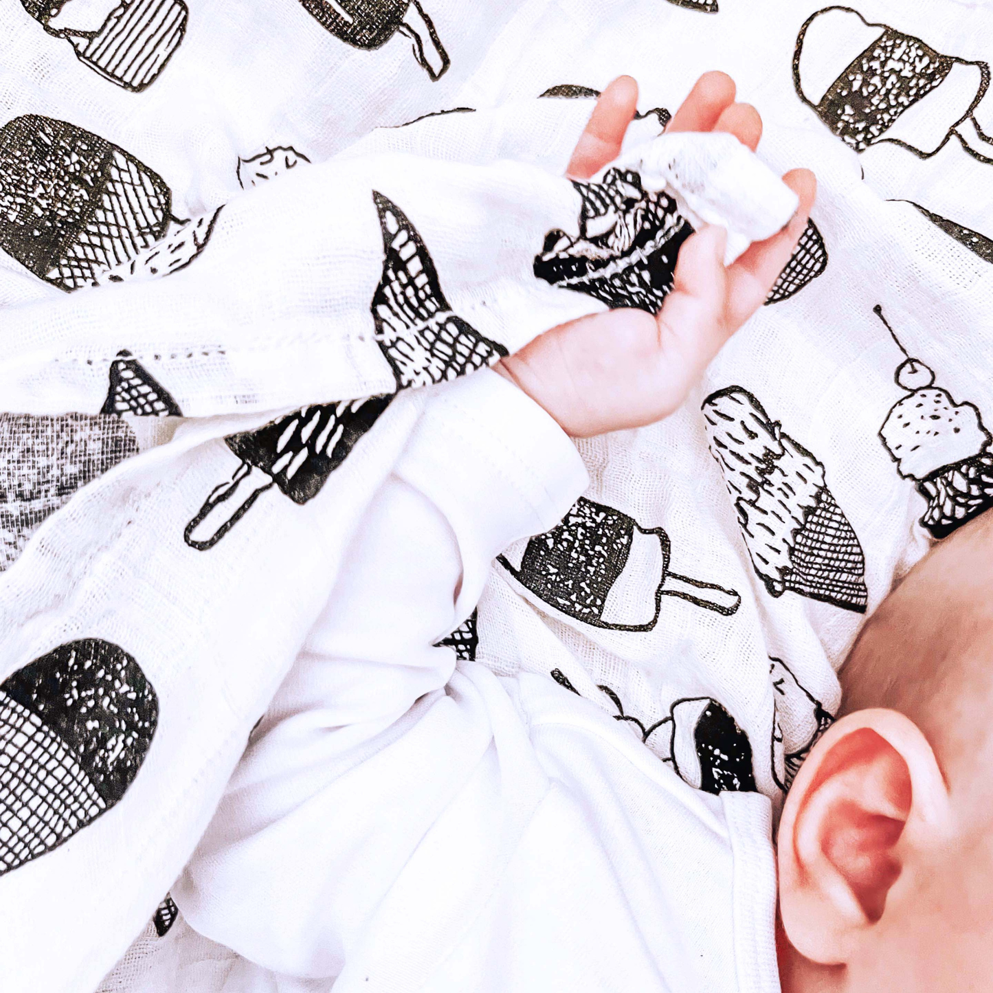 Organic Muslin Wrap "Ice Cream"