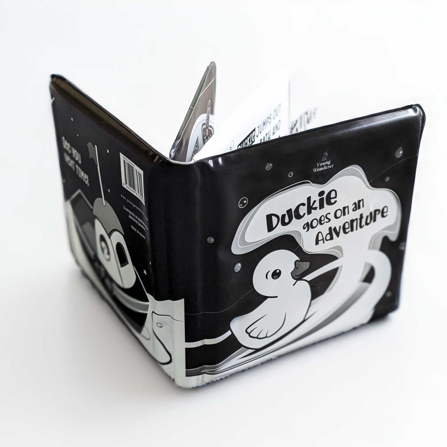 baby bath book,  high contrast baby book, black and white baby bath book, black and white water bath book, high contrast bath book, black and white baby toys, Young Wonderer, young wonderer baby boutique, baby boutique australia,  black and white baby toys australia, bath book, baby bath book, sensory play, bath sensory play