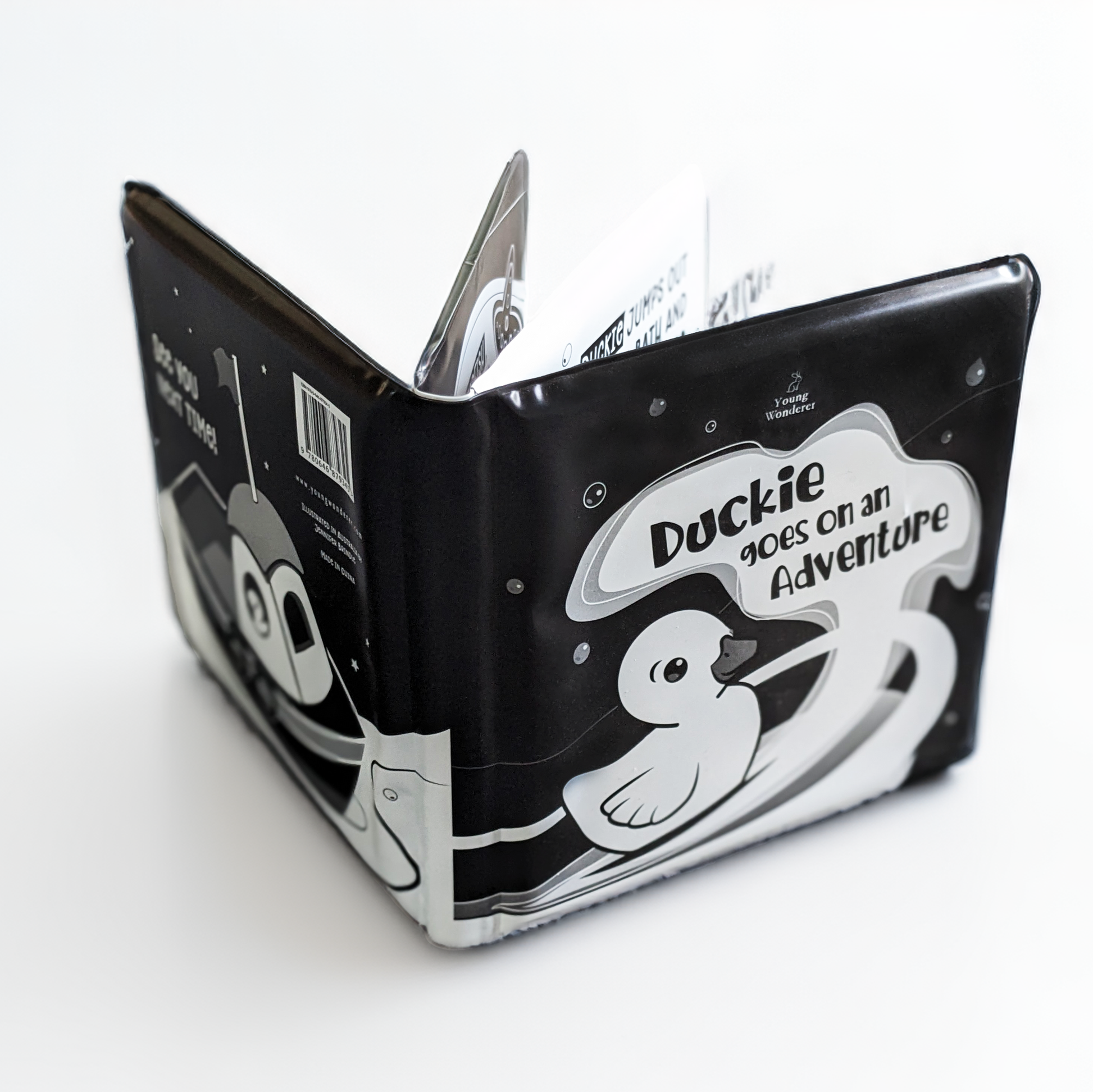 baby bath book,  high contrast baby book, black and white baby bath book, black and white water bath book, high contrast bath book, black and white baby toys, Young Wonderer, young wonderer baby boutique, baby boutique australia,  black and white baby toys australia, bath book, baby bath book, sensory play, bath sensory play