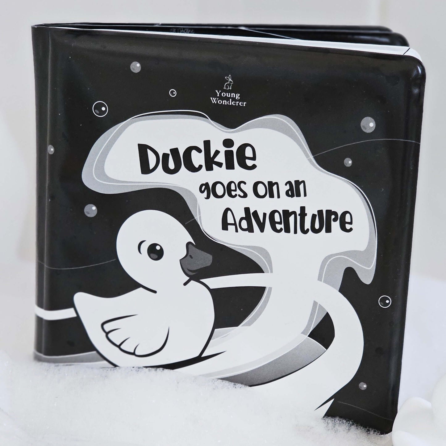 baby bath book,  high contrast baby book, black and white baby bath book, black and white water bath book, high contrast bath book, black and white baby toys, Young Wonderer, young wonderer baby boutique, baby boutique australia,  black and white baby toys australia, bath book, baby bath book, sensory play, bath sensory play