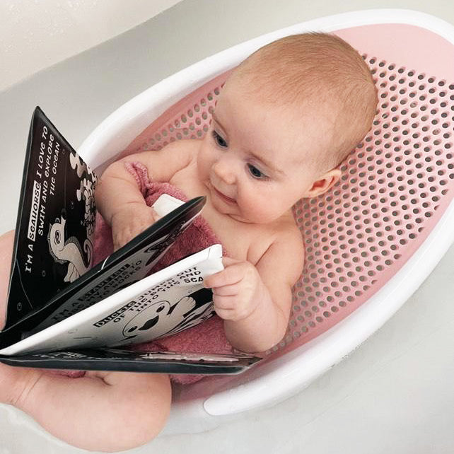 baby bath book,  high contrast baby book, black and white baby bath book, black and white water bath book, high contrast bath book, black and white baby toys, Young Wonderer, young wonderer baby boutique, baby boutique australia,  black and white baby toys australia, bath book, baby bath book, sensory play, bath sensory play